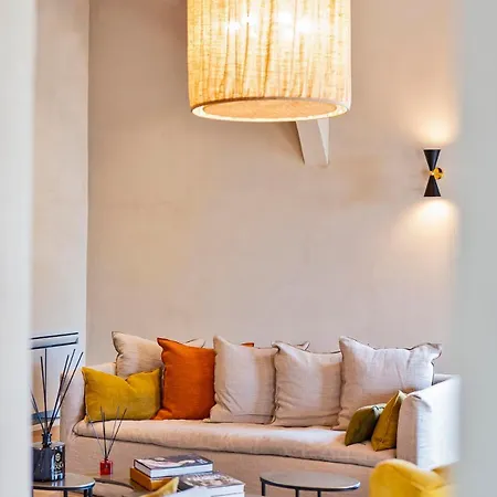 Mami - Boutique Adults Only Oda ve Kahvaltı Siena